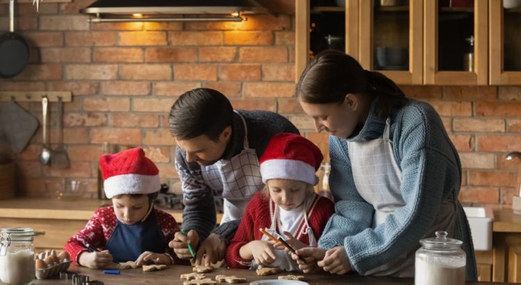 Crăciunul în familie: Activități distractive pentru toate vârstele