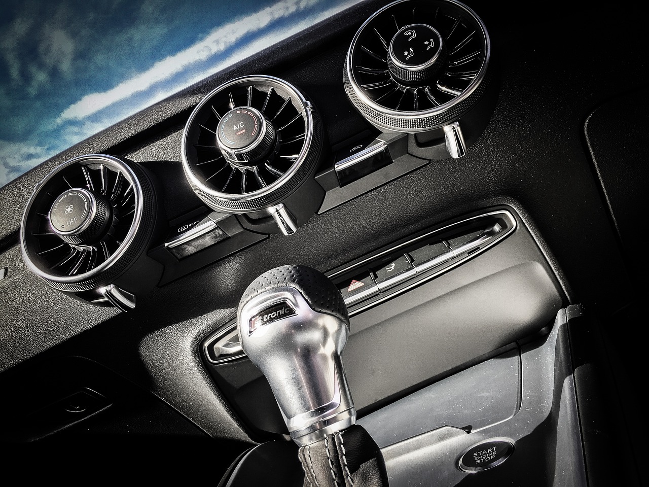 Purificator de aer auto: funcționează în spațiu închis?